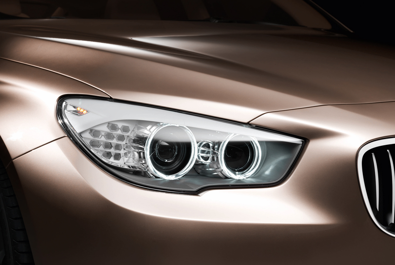 Illustration for article titled BMW 5-Series GT Concept Officially Shows Off Flexible Rear
